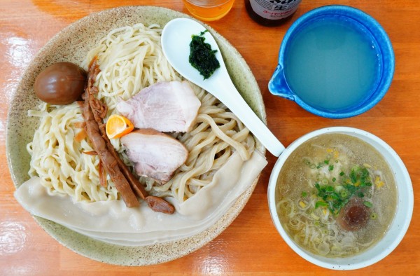 「【限定B】4種合盛り特製しじみ昆布水つけ麺＋瓶ビール」@和渦製麺の写真