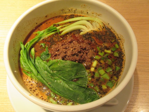 「黒胡麻担々麺（968円）」@紅虎軒 コピス吉祥寺の写真