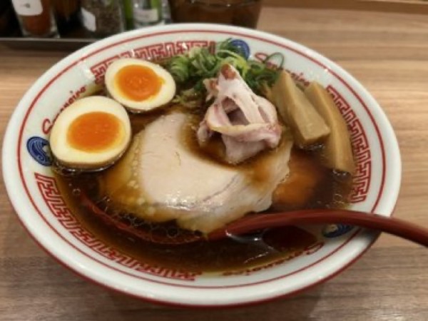 「特製淡麗醤油らーめん」@ソラノイロ NIPPONの写真