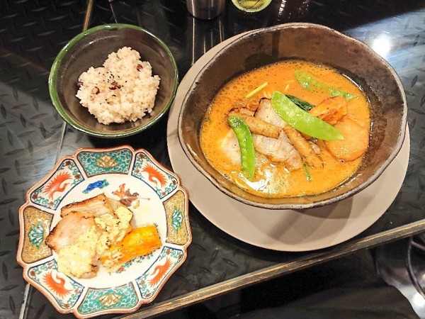 「濃厚豚骨しょうが正油ラーメン、など」@トーキョーニューミクスチャーヌードル 八咫烏 CHIKARABOの写真