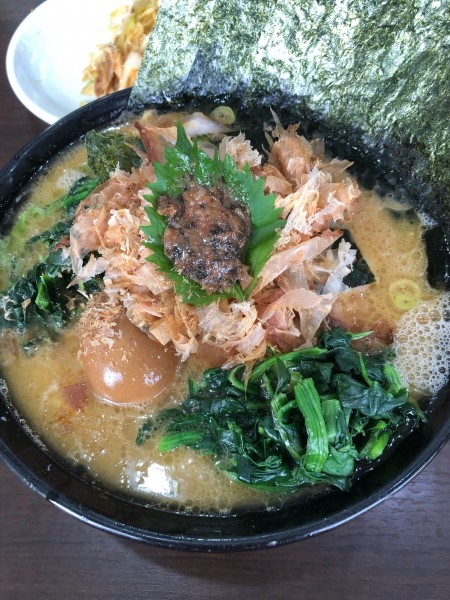 「チャーシュー麺(中)1100円」@杉田家 千葉祐光店の写真