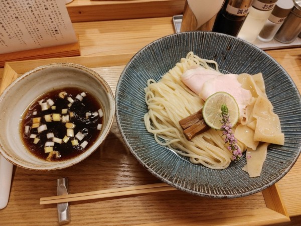 「昆布水つけめん」@銀座らぁ麺 しら石の写真