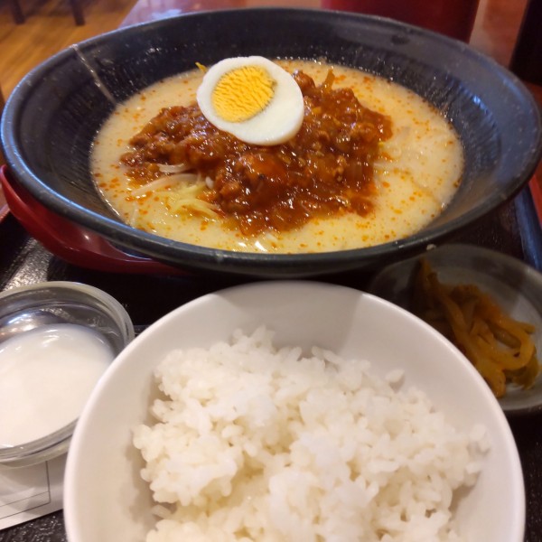 「長秀龍担々麺（￥950）」@中国料理 長秀龍 青山店の写真