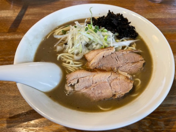 「濃厚煮干しそば」@中村屋総本山の写真