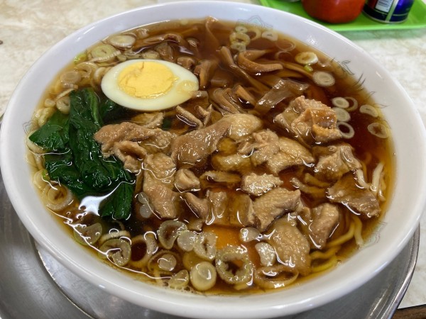 「メンマラーメン・鶏皮」@盛信軒の写真