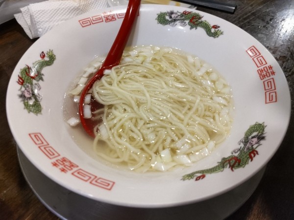 「蟹だし塩かけそば」@立ち呑み居酒屋 金町製麺の写真