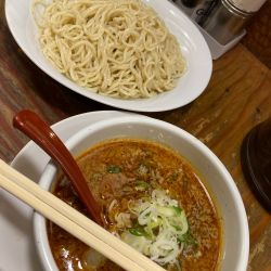 芳香辛醤油つけ麺　細麺