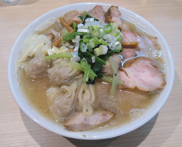 「チャーシューワンタンメン 1500円」@桜上水 船越の写真