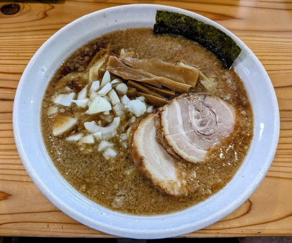 「背脂煮干しラーメン」@麺処いろ葉の写真