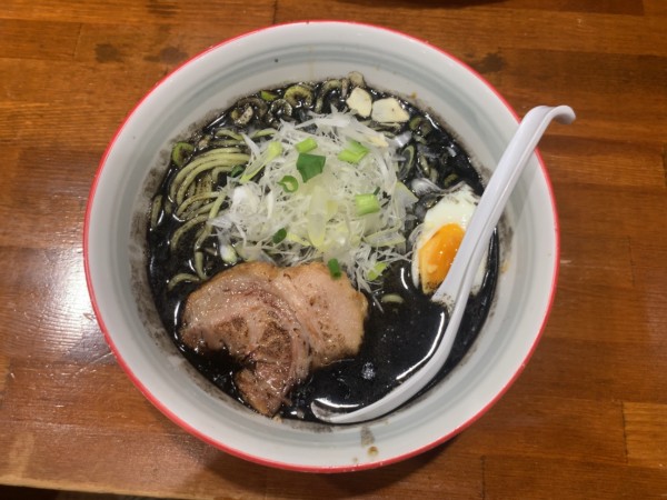 「黒ラーメン 980円」@ぼのぼのの写真