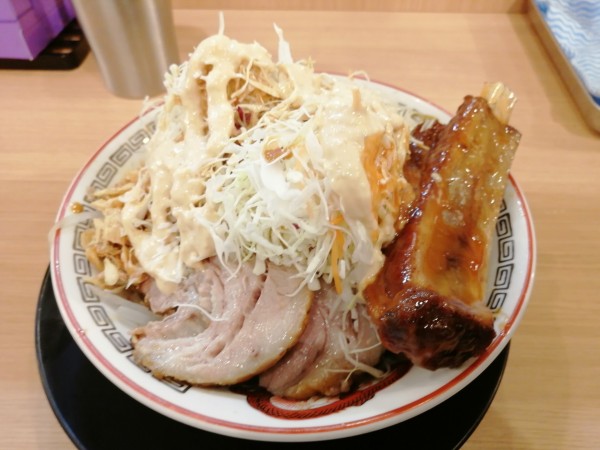 「ミニ冷やし中華＋スペアリブ」@豚山 栄店の写真