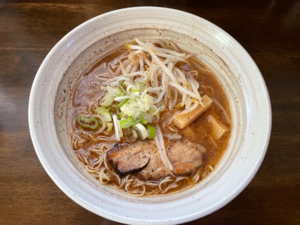 「しょうゆらーめん　￥８５０」@麺屋 まるぼうずの写真