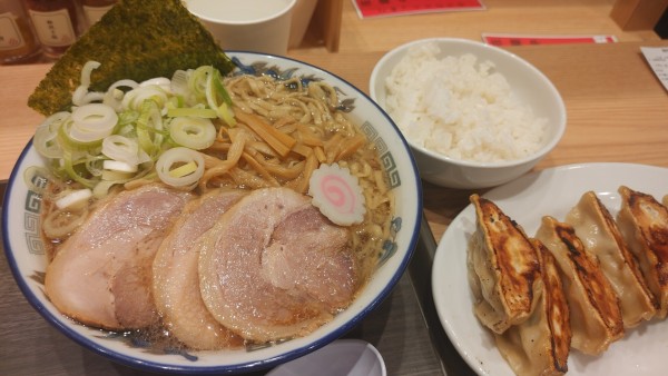 「チャーシューメン大・ぎょうざライス ￥1,430円」@舎鈴 アトレ川崎店の写真