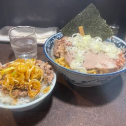 油そば　小/ミニチャーシュー丼