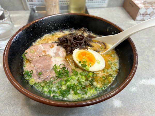 「とんこつらーめん」@九州屋 飯能店の写真