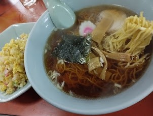 「ランチ ラーメン＋半チャーハン(850)」@千里飯店 藤沢店の写真