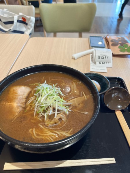 「中華そば 大 煮玉子トッピング」@もちもちの木 イーアスつくば店の写真