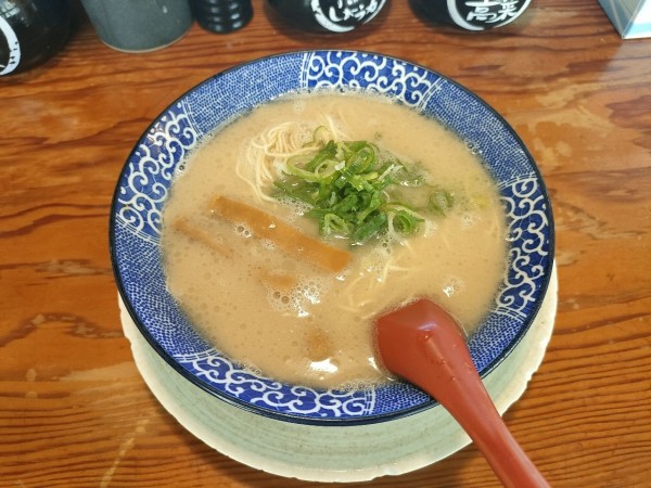 「とんこつ肉抜き　740円」@博多ラーメン鶴亀堂 鶴ヶ島店の写真