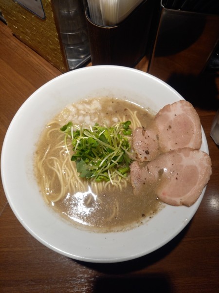 「濃厚烏賊煮干中華そば(塩味)￥880＋替え玉￥220」@麺屋 ねむ瑠の写真