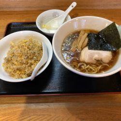 煮干しラーメン+チャーハンセット　1430円
