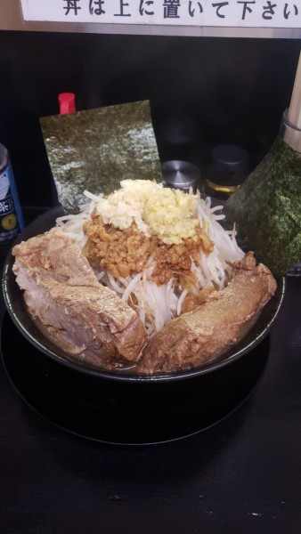 「ラーメン大盛り豚マシ1枚」@僕との麺の写真