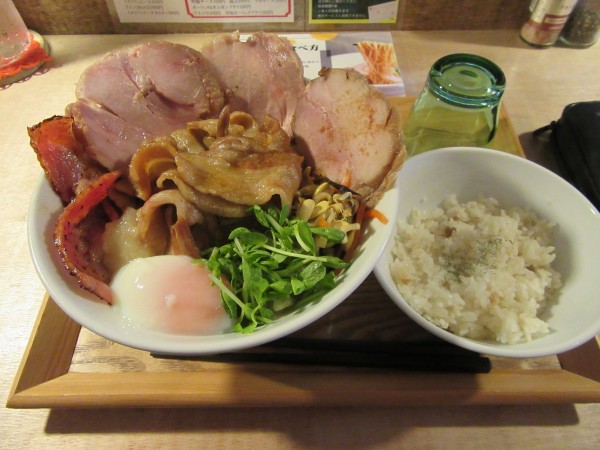 「限定　プレミアムガーリック醤油ラーメン（１５００円）」@伊太そば 豚骨イタリアンラーメンの写真