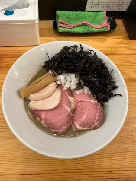 「濃厚煮干しらーめん　岩のり　ごろチャー丼　和え玉」@煮干らーめん 川むらの写真