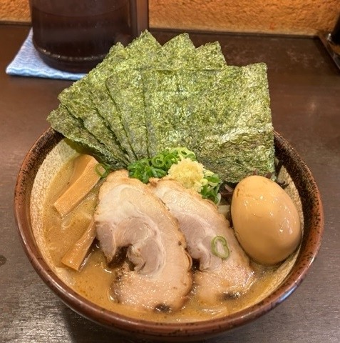 「炙り特製味噌らーめん 1,200円。」@真武咲弥 渋谷店の写真