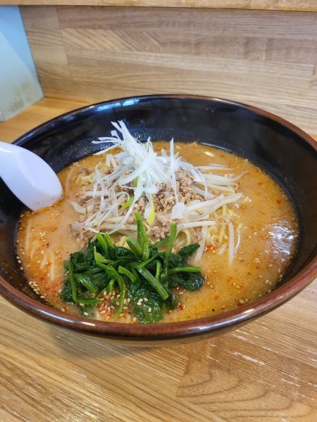「雷ラーメン(小辛)」@ラーメンハウス 富良野の写真