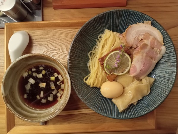 「特製昆布水つけ麺」@銀座らぁ麺 しら石の写真