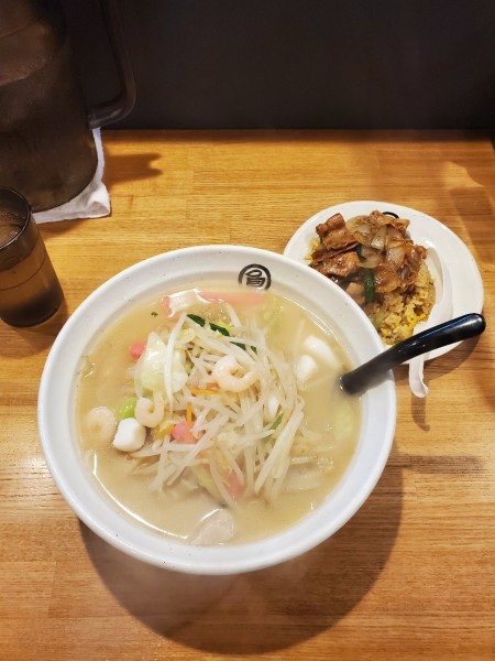 「チャンポン&小チャーハン」@圓家 小牧店の写真