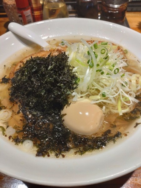 「全部のせラーメン大盛　塩」@手打ちラーメン創房 舌笑家の写真