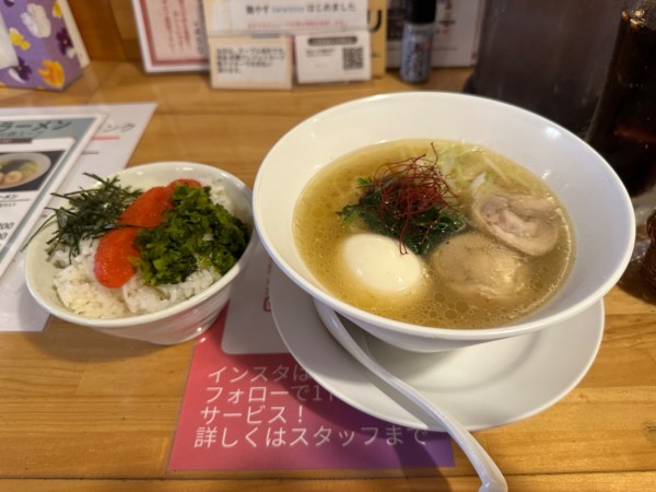 「鶏だし塩ラーメン明太子丼セット(並盛・180g)1,400円」@上州地鶏 鶏yasuの写真