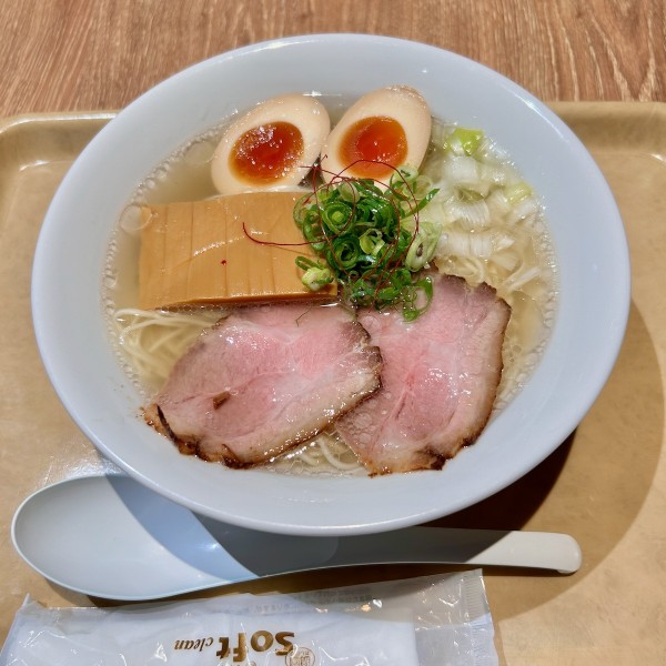 海老香る貝出汁「しお」味玉（1100円）