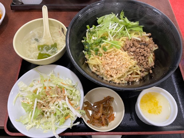 「成都担々麺定食」@晴々飯店の写真