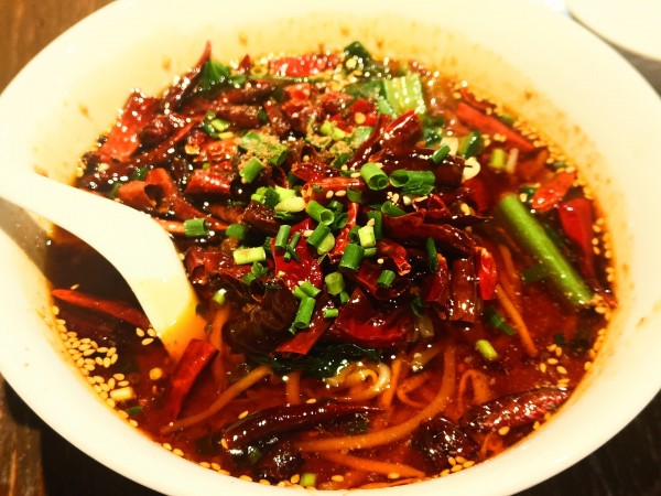 「香辣担々麺」@石庫門 高田馬場店の写真