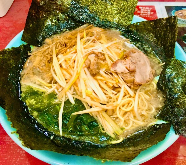 「ネギラーメン+のり+生卵+替玉硬め+ライス」@ラーメンショップ幸手 金田亭の写真