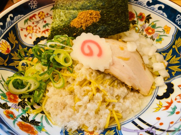 「背脂和え玉 350円」@豚骨魚介ラーメン 小僧またおまえか。 土佐堀店の写真