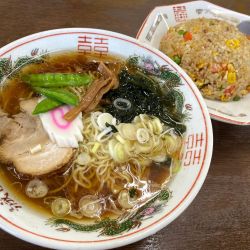 Aセット（半チャーハン・城西ラーメン）1,000円