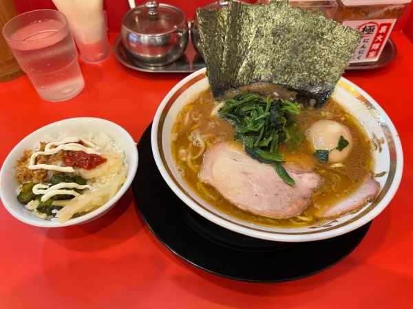 「ラーメン」@家系ラーメン 裏大輝家 青物横丁店の写真