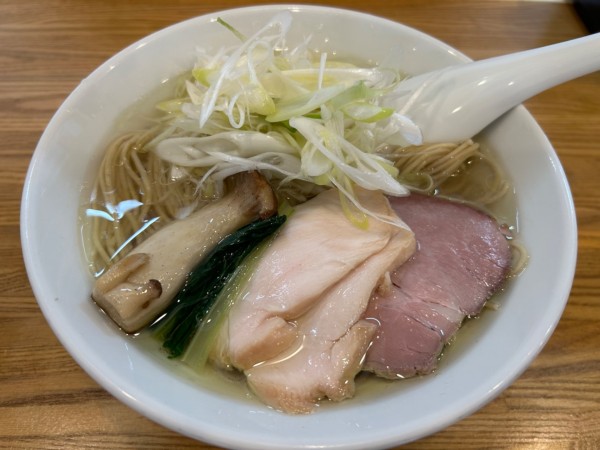 「【限定】鶏塩ネギラーメン1000円」@ぬまちゃんラーメンの写真