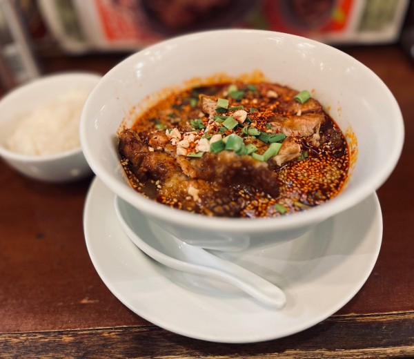 「排骨担々麺（￥1230）＋小ライス（￥160？）」@タイガー餃子会館 浅草別館の写真
