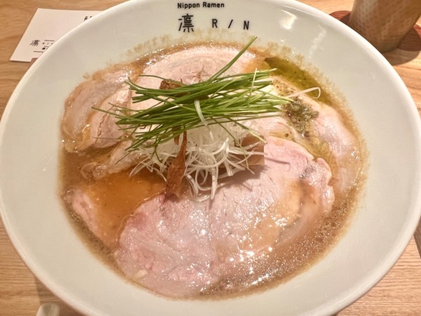 「芳醇味噌ちゃあしゅうらぁ麺(1800円)」@Nippon Ramen 凛 離れの写真