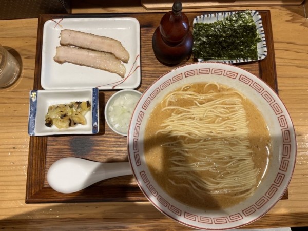 「鮭」@炭火焼濃厚中華そば 海富道の写真