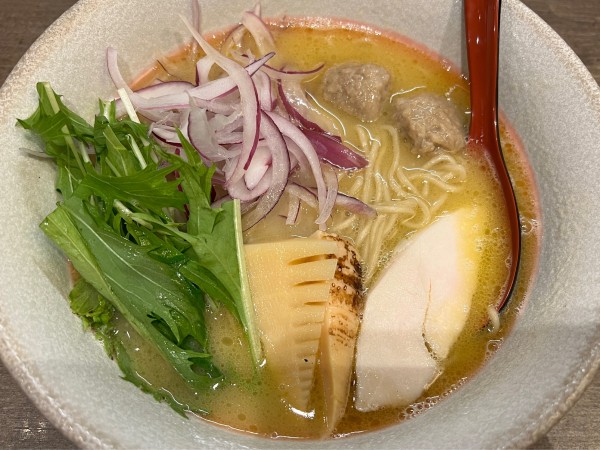 「鶏白湯そば」@自家製麺 竜葵 マルイ北千住店の写真