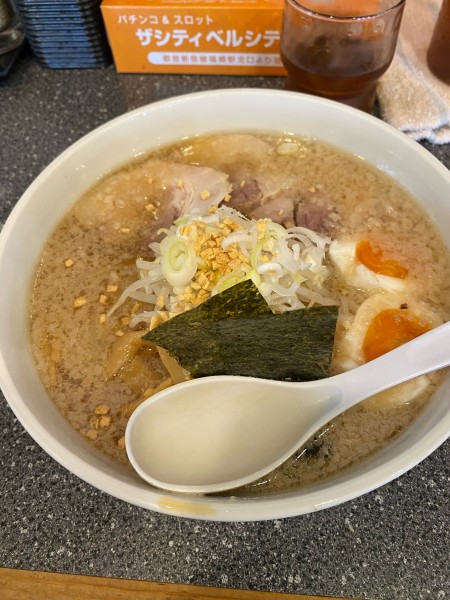 「復刻ハッスルラーメン➕麺固め」@ハッスルラーメンホンマ 篠崎店の写真