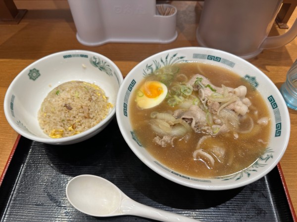 「肉そば半チャーハンセット（並盛麺・120g）970円」@日高屋 イーサイト高崎店の写真