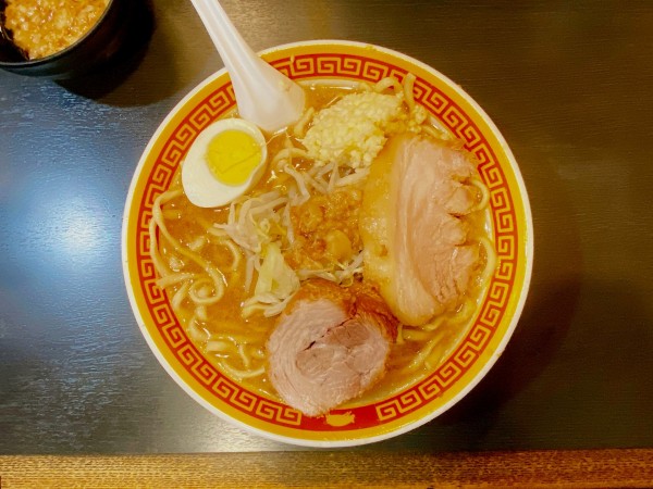 「ラーメン(少なめ):980円」@えどもんどの写真