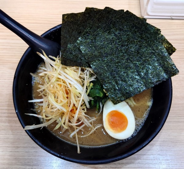「４点盛りらーめん(900円)」@せい家 所沢店の写真