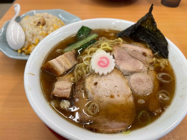 「限定魚介中華そば➕お得セットＡ（半炒飯）」@麺屋 なが盛の写真